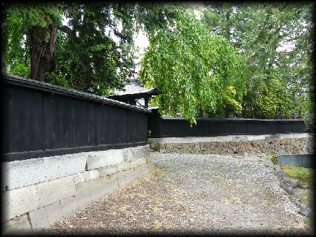 ���q�y�E�F��ƏZ��