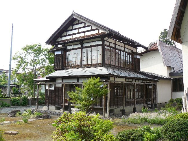 ���׏���