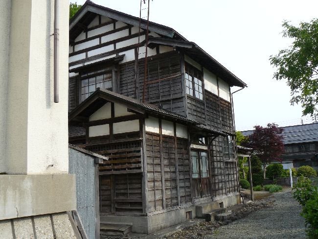 ���׏���