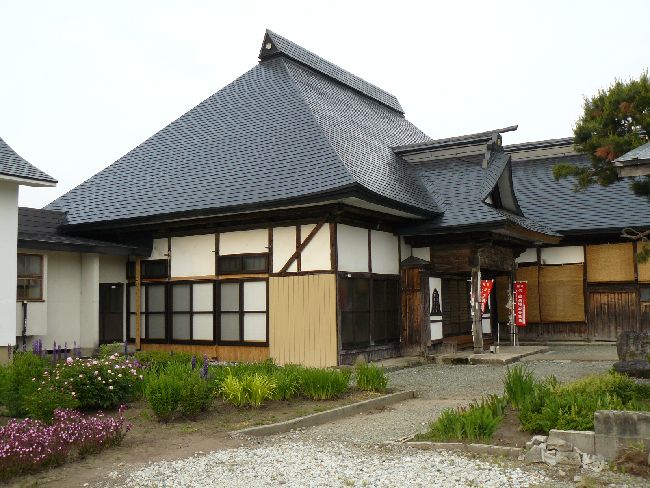 ���m��ω�