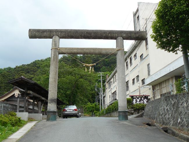 ���M�_��