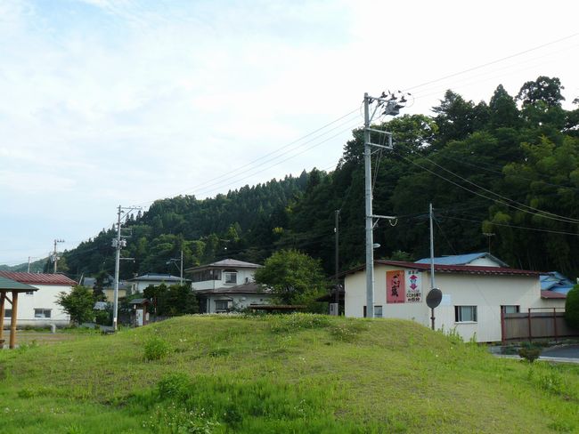 ���J����