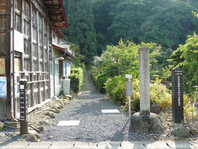 ���J����