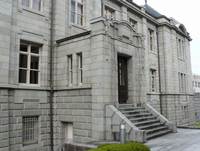 ���R�`������