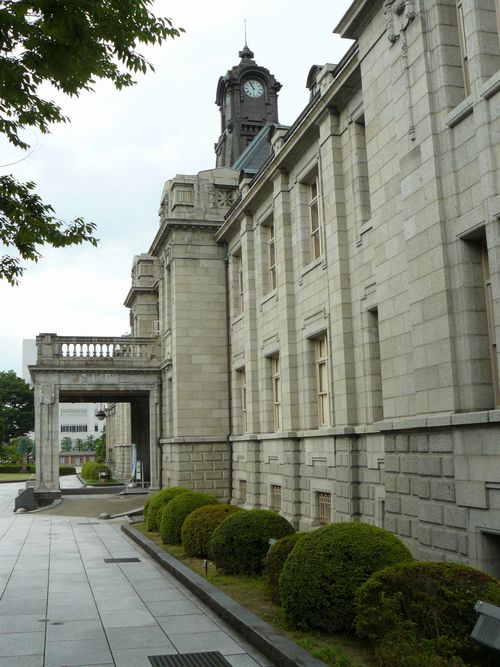 ���R�`������