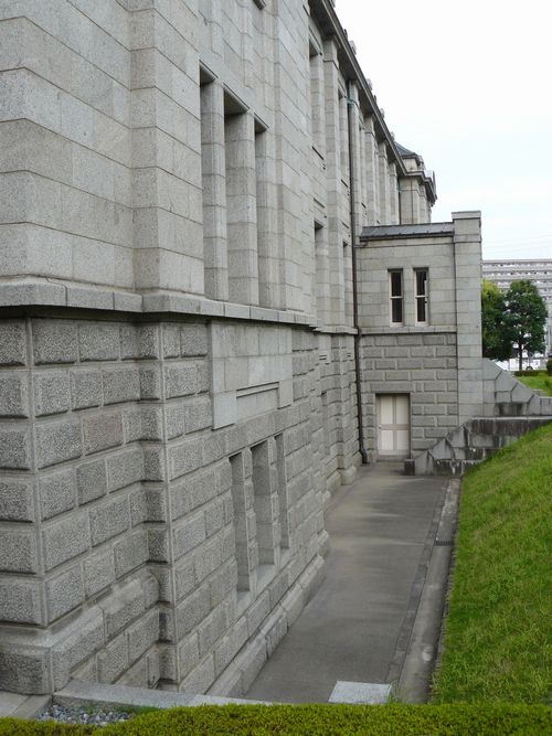 ���R�`������