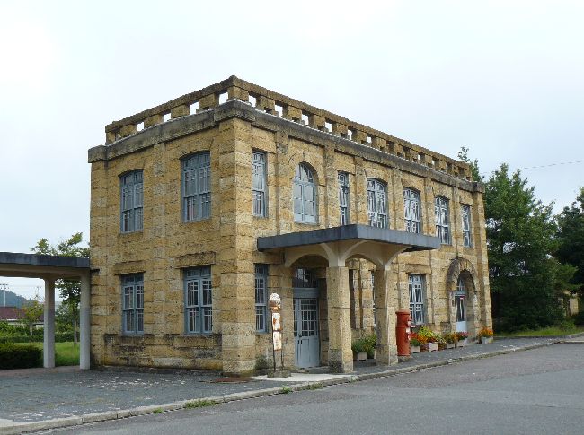 �������w��