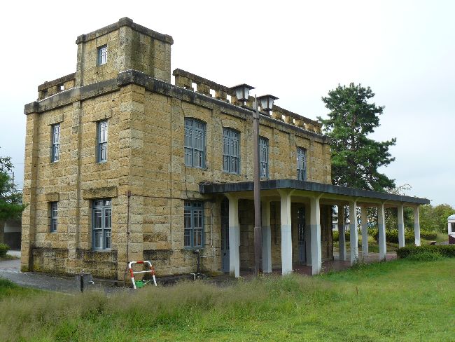 �������w��