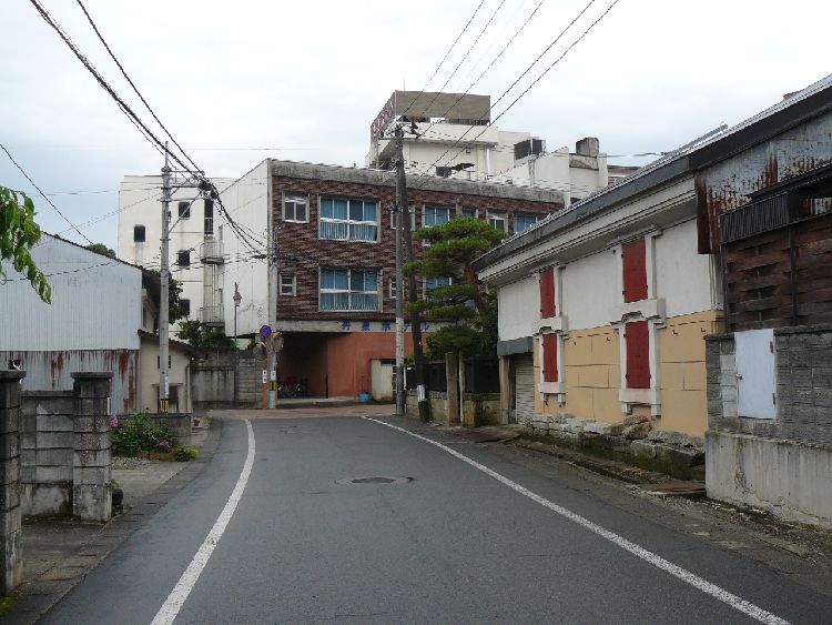 �ԓ�����E����X�i�R�`����z�s�j