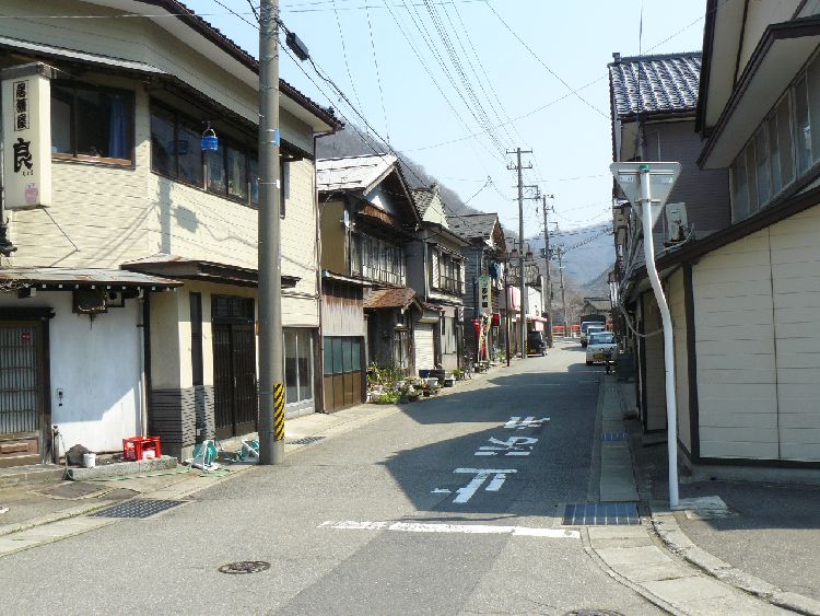 ���C(����)����E����X�i�R�`���߉��s�j