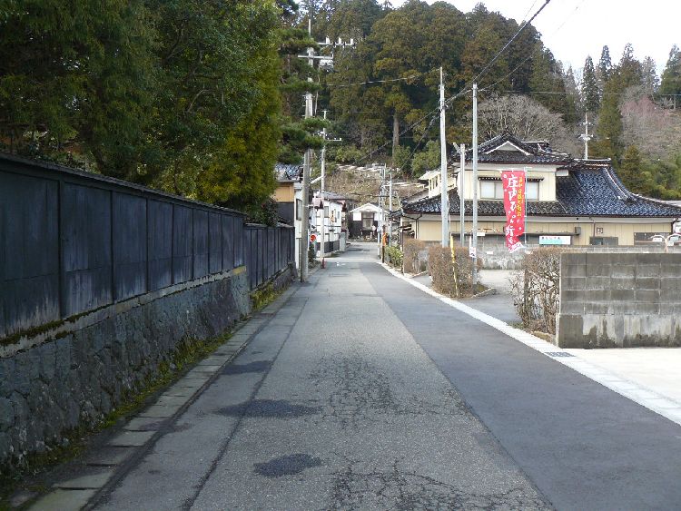 ���c�쉷��E����X�i�R�`���߉��s�j