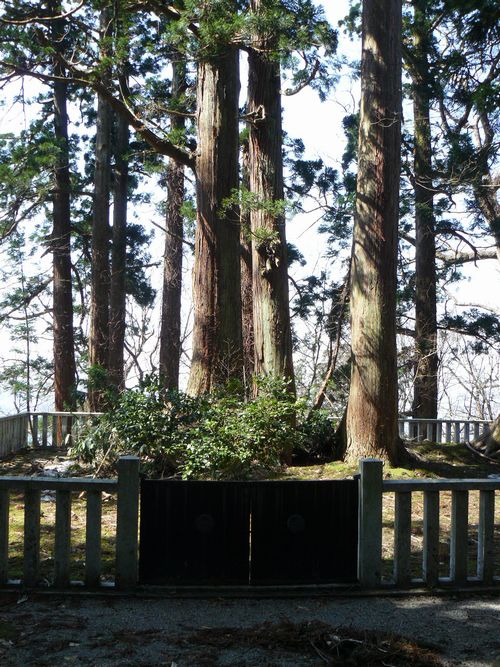 �I�q�c�q��