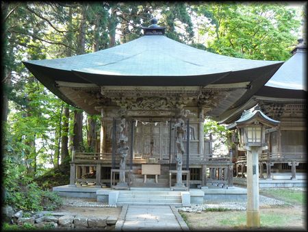 羽黒山厳島神社