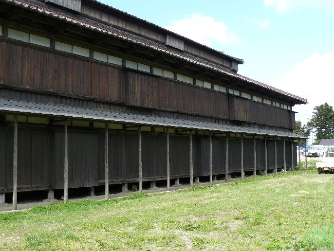 �������J����